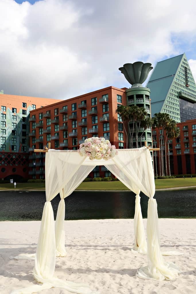 Walt Disney World Weddings (Regina Hyman)