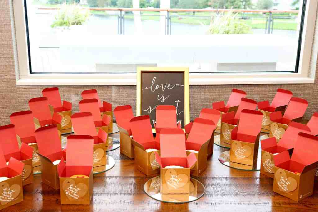 Paddlefish Disney Springs Wedding - Just Marry Weddings - Regina Hyman Photography