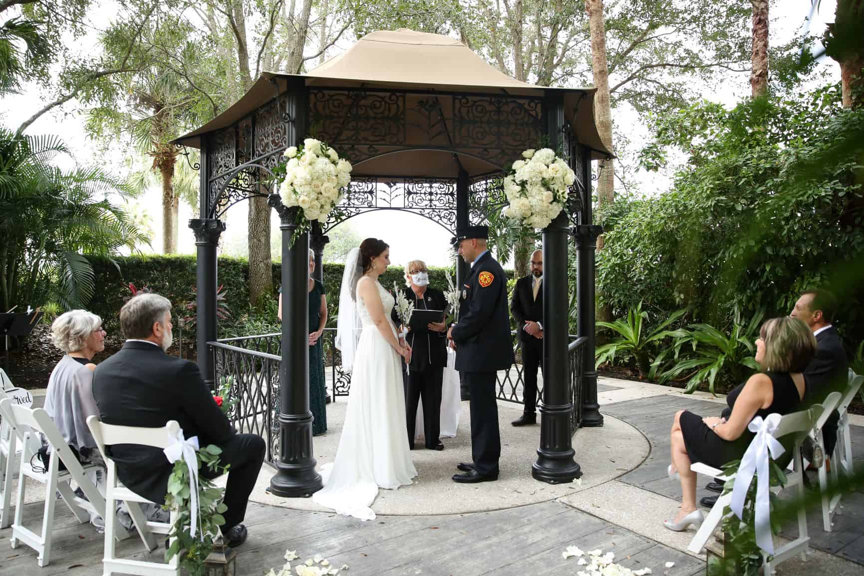 Orlando Micro Wedding - Just marry Weddings - Live Happy Studio