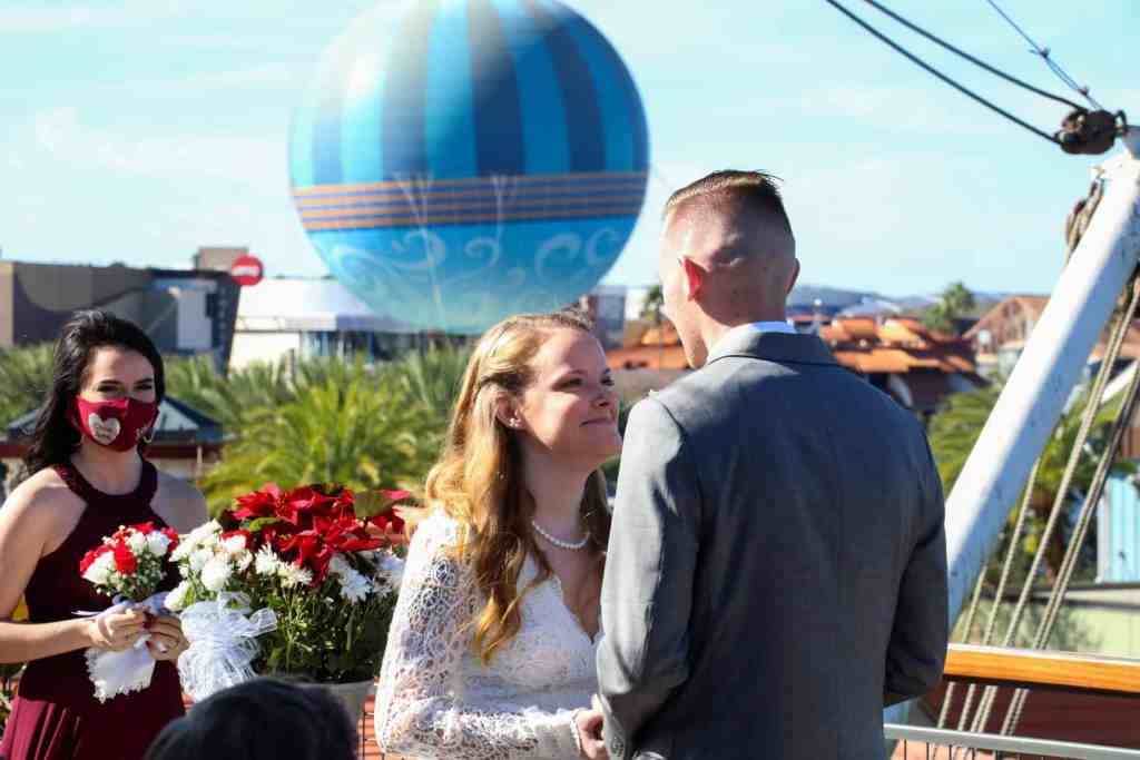 Holiday Wedding - Just Marry Weddings - Chapman Photography - Paddlefish
