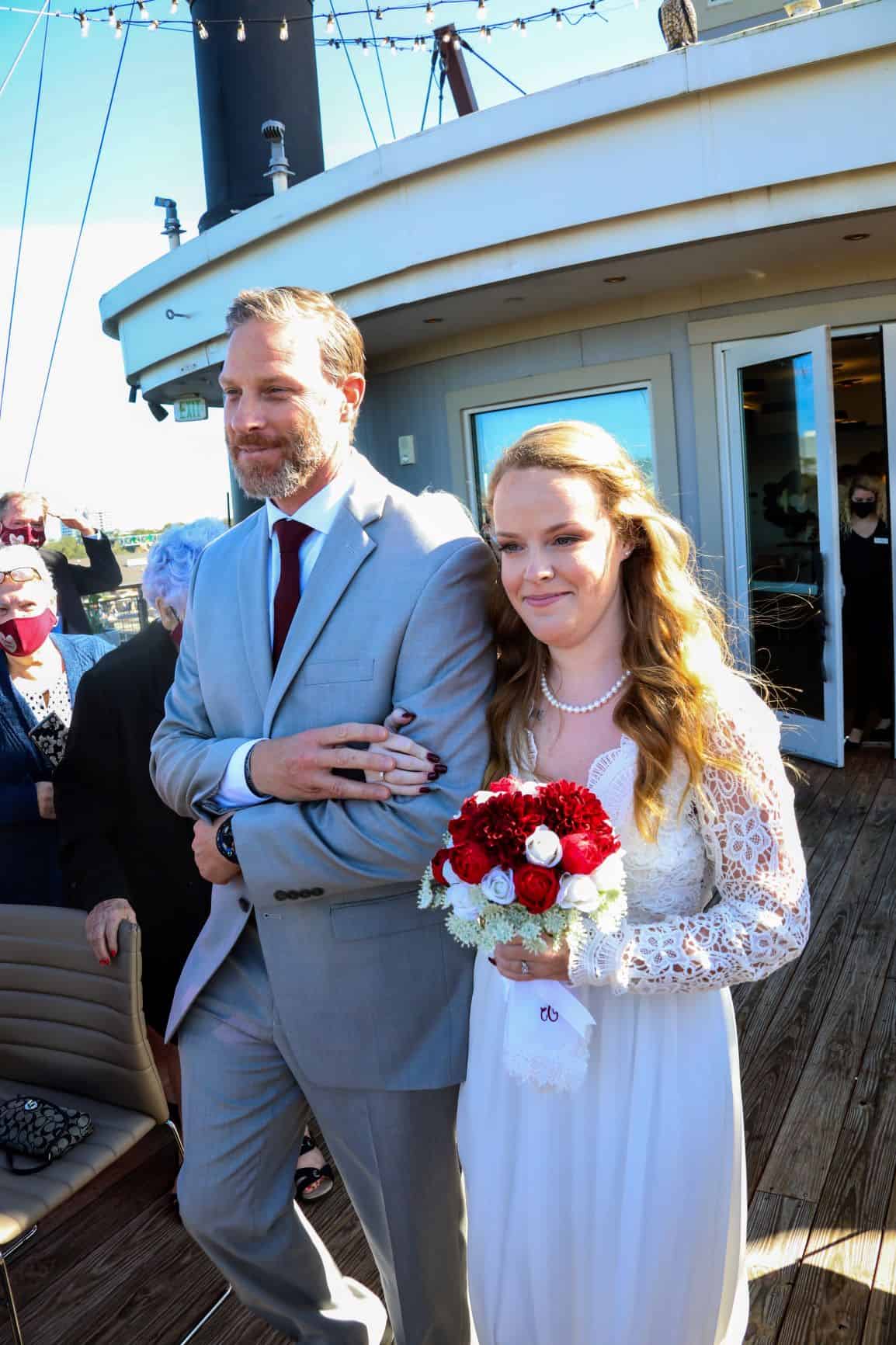 Holiday Wedding - Just Marry Weddings - Chapman Photography - Paddlefish