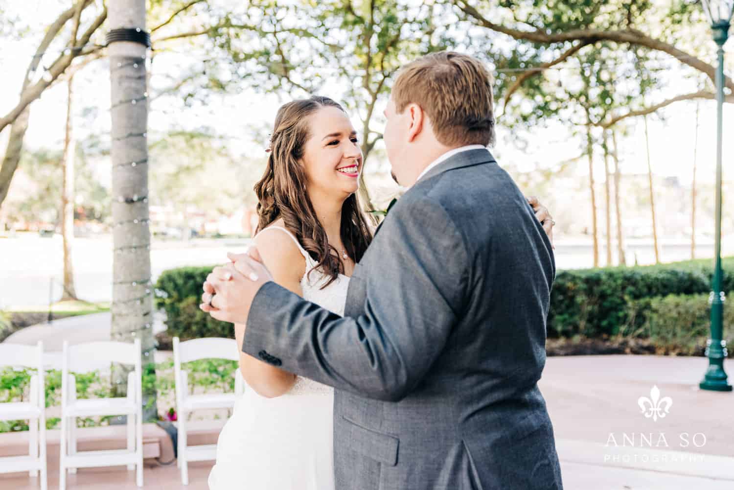 Disney Micro Wedding - Just Marry Weddings - Anna So Photography - First Dance