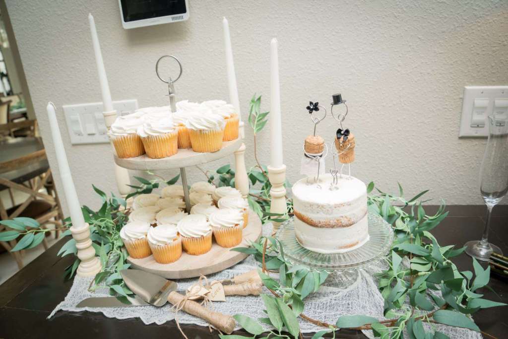 Mansion Wedding - Just Marry Weddings - PB&J Studios - Reunion Mansions - Cake Table