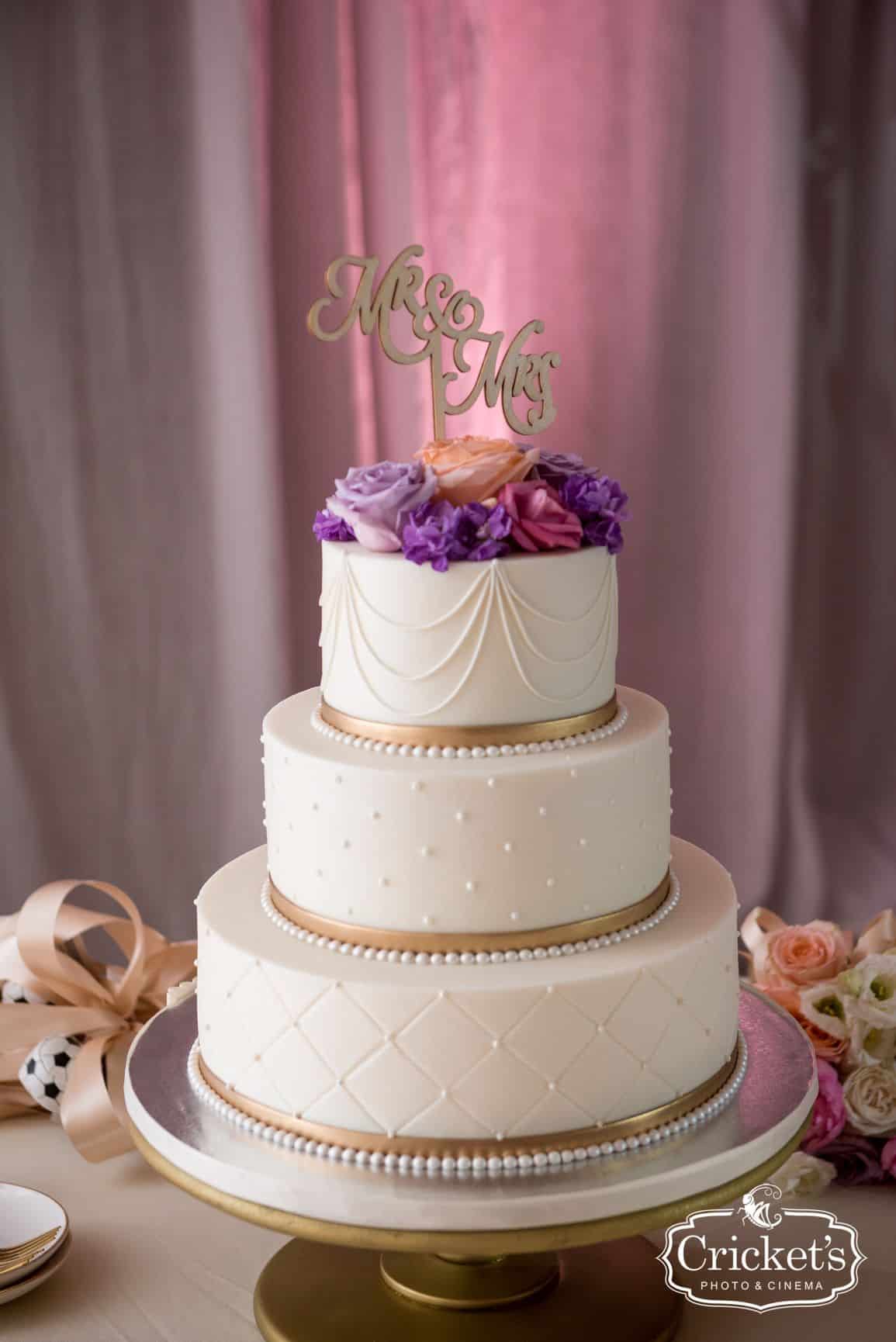 Summer Wedding Cake - Just Marry Weddings - Cricket's Photography