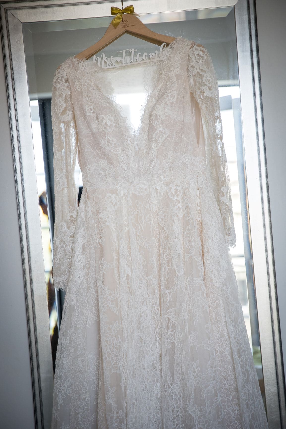 Tropical Wedding - Just Marry Weddings - PB&J Studios - Wedding Dress
