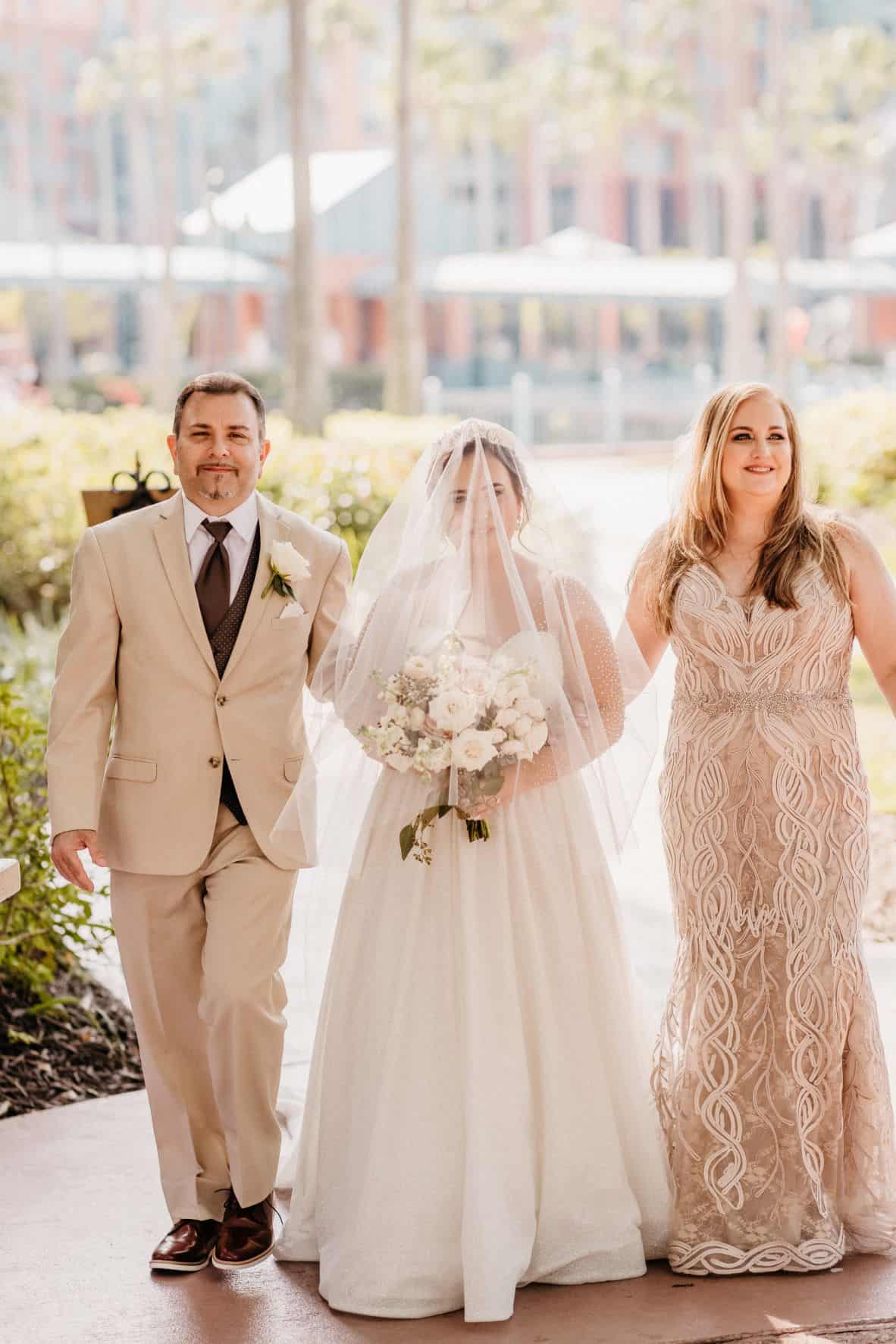 Blush and Gold Wedding - Just Marry Weddings - Allie and Joey Photography - Ceremony