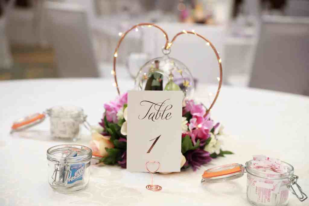 Swan Wedding - Just Marry Weddings - Live Happy Studio - Centerpieces