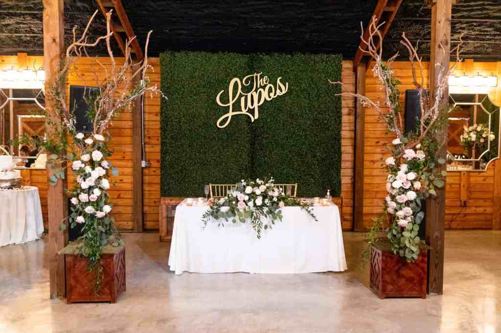 Wedding Backdrop Ideas - Just Marry Weddings - BLB Hacienda - Angelika Krug Photography - Hedge Wall