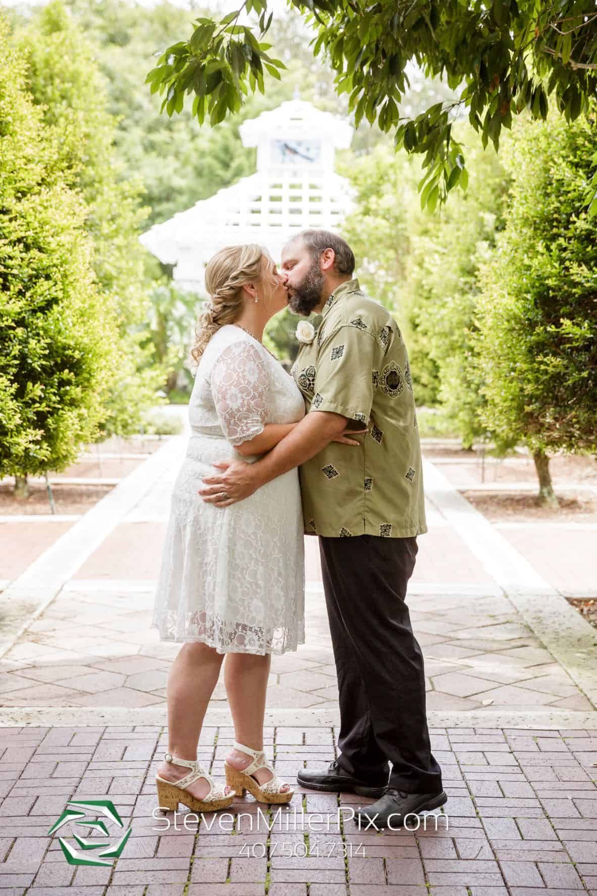 Leu Gardens Wedding - Just Marry Weddings - Portraits