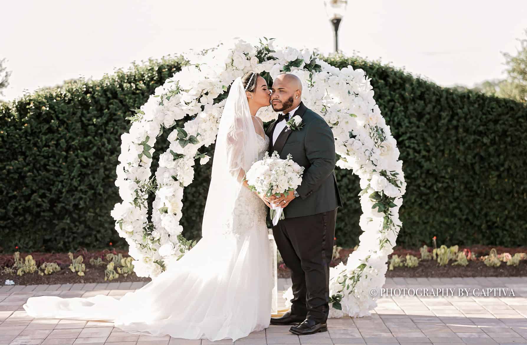 Outdoor Ceremony - Just Marry Weddings - Photography by Captiva - Portraits
