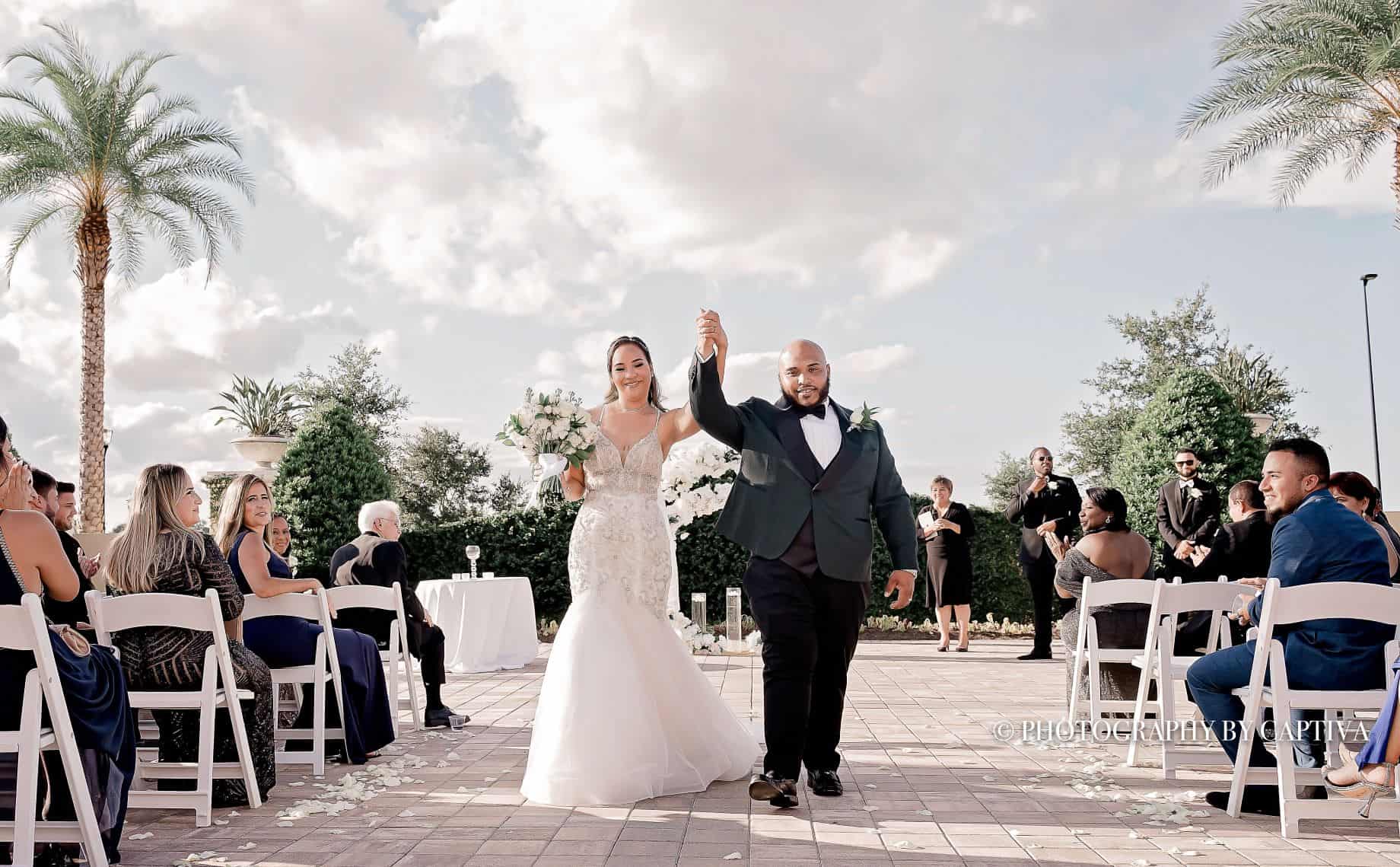 Outdoor Ceremony - Just Marry Weddings - Photography by Captiva - Portraits