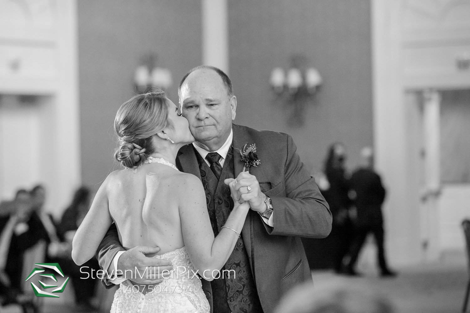 November Wedding - Just Marry Weddings - Steven Miller Photography - Father Daughter Dance