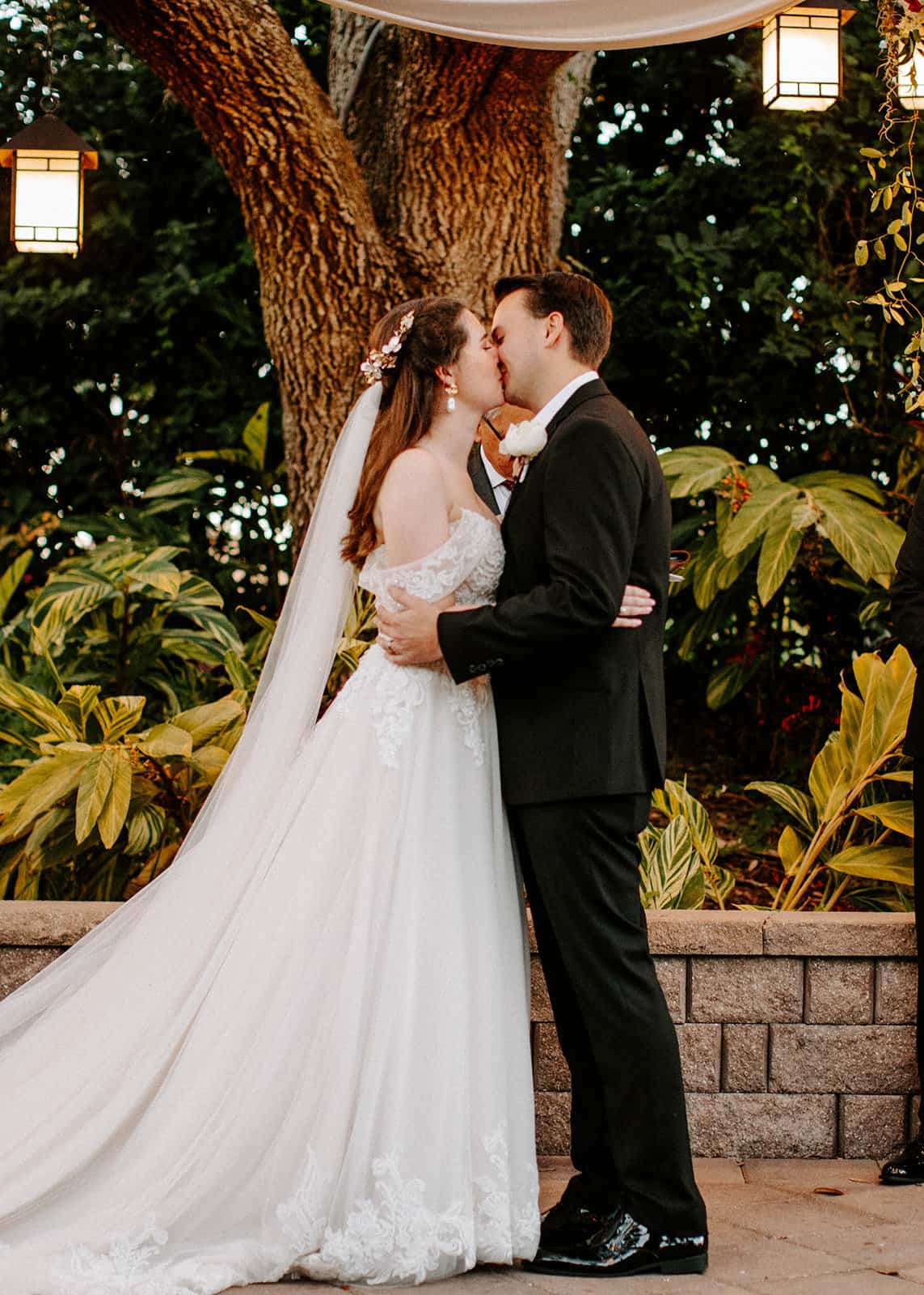 Sleeping Beauty Wedding - Just Marry Weddings - Photos by Stephanie Velez - Ceremony