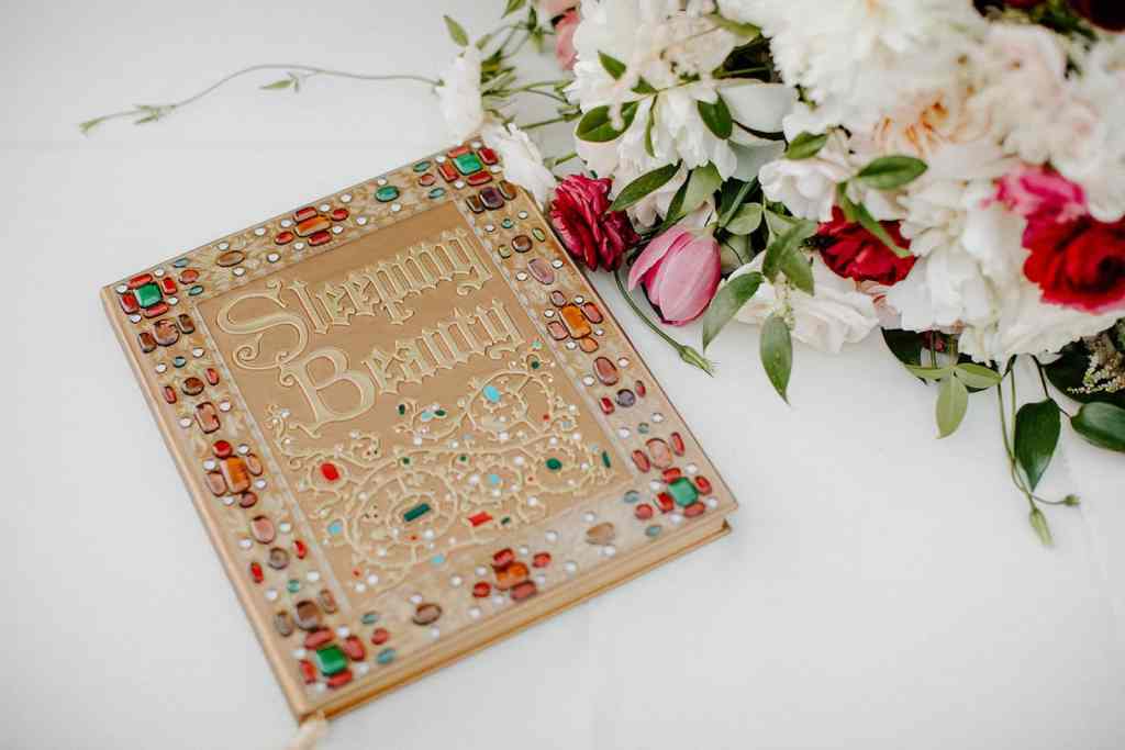 Sleeping Beauty Wedding - Just Marry Weddings - Photos by Stephanie Velez - Details