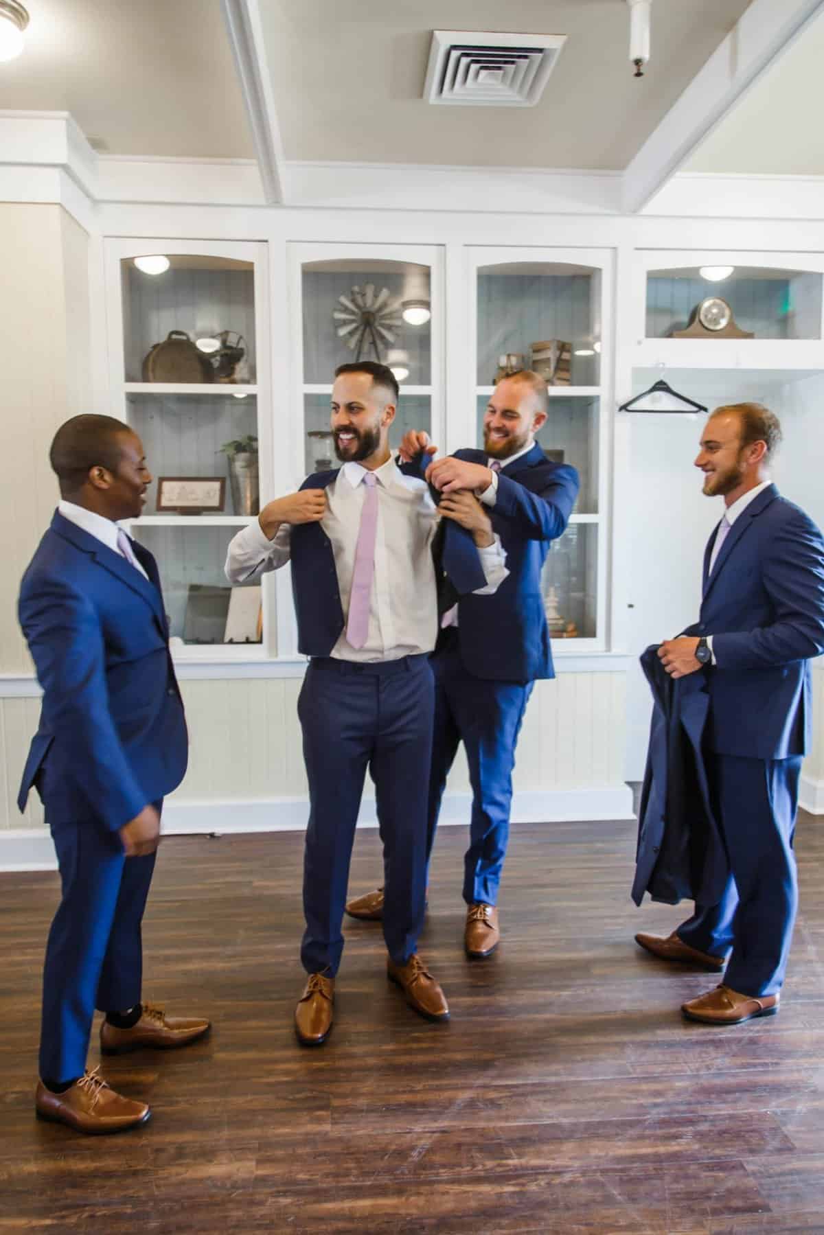 Golf Club Wedding - Just Marry Weddings - Sarah Dey Photography - Getting Ready