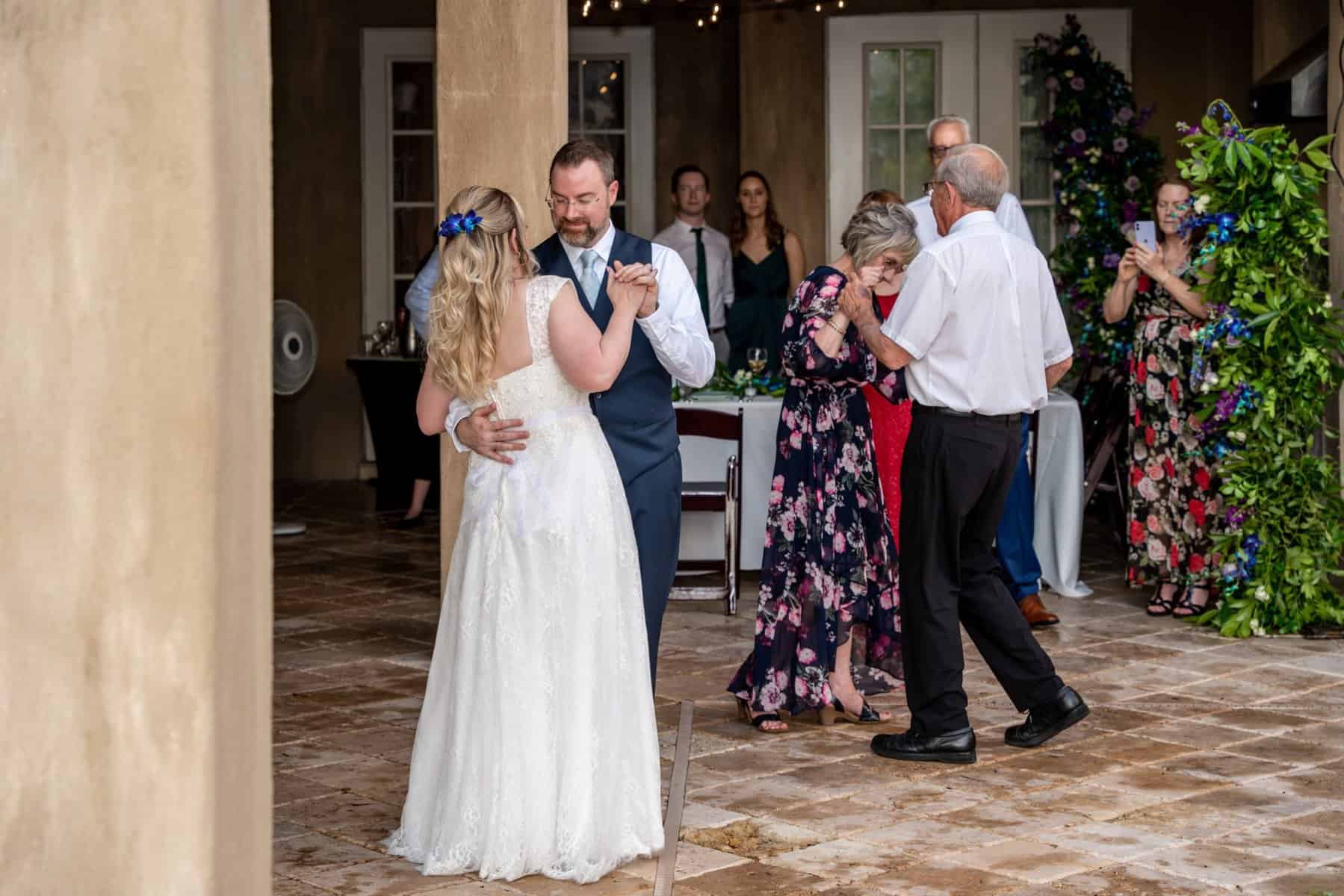 Mansion Wedding - Just Marry Weddings - Matt Dance with Parents