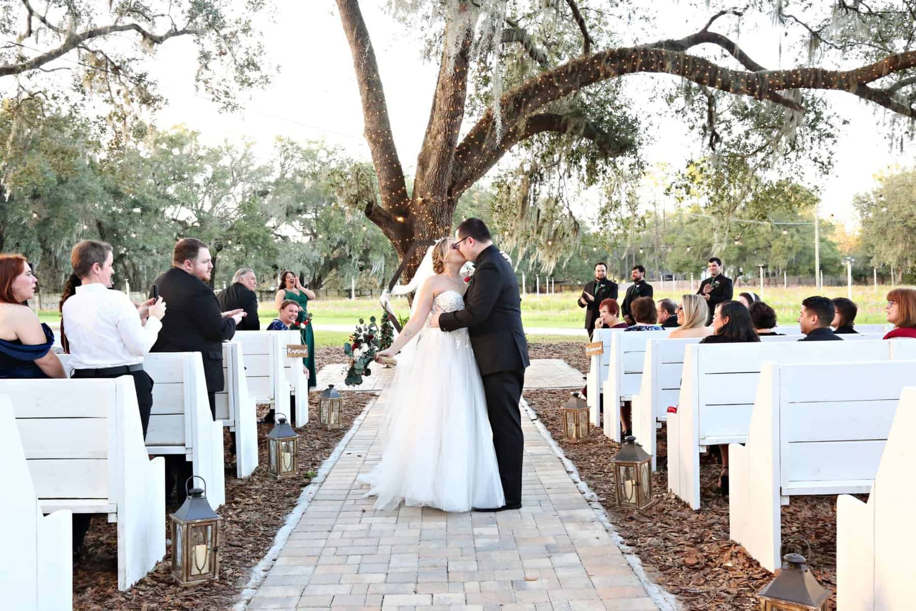 Christmas Wedding Theme - Just Marry Weddings - Regina Hyman Photography - Ceremony