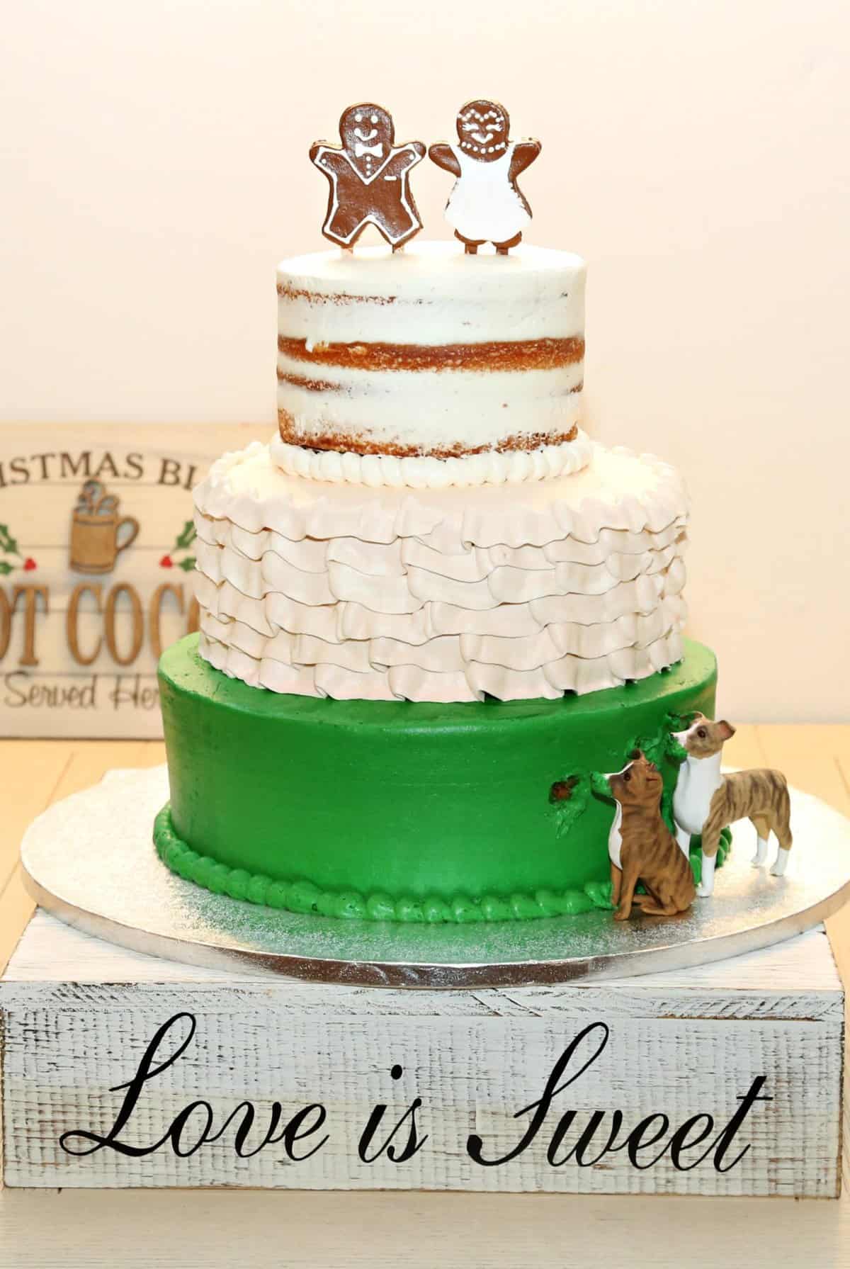 Christmas Wedding Theme - Just Marry Weddings - Regina Hyman Photography - Wedding Cake