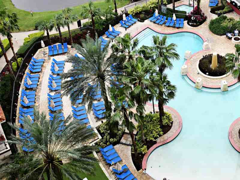 the pool at wyndham bonnet creek resort weddings