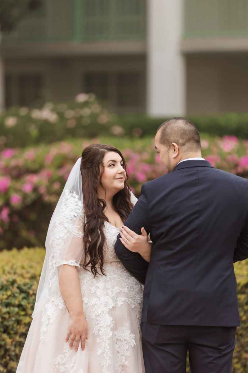 Bride and groom portraits around the WDW Swan and Dolphin Resort