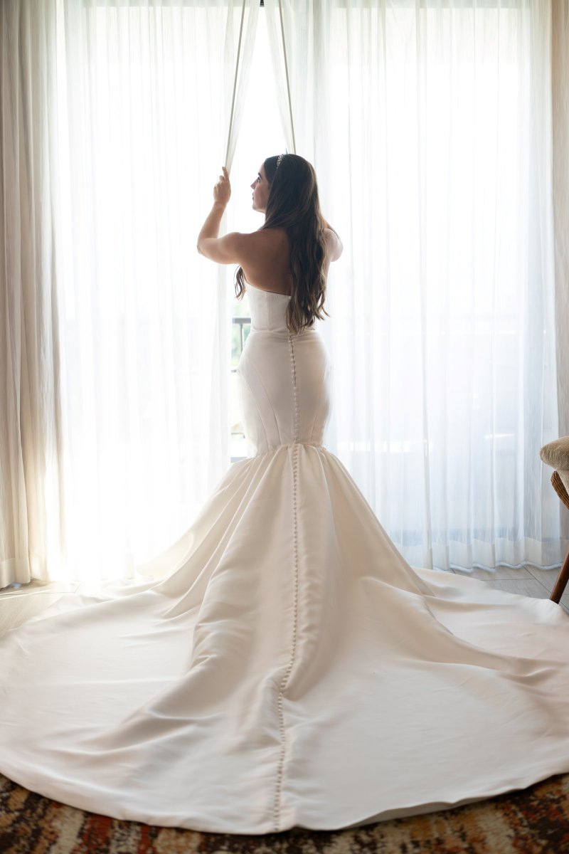 Bridal portrait at the Marriott Harbor Beach Resort & Spa