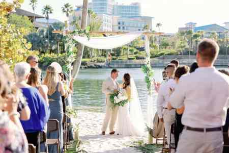 Tropical beach ceremony at the Royal Pacific Resort