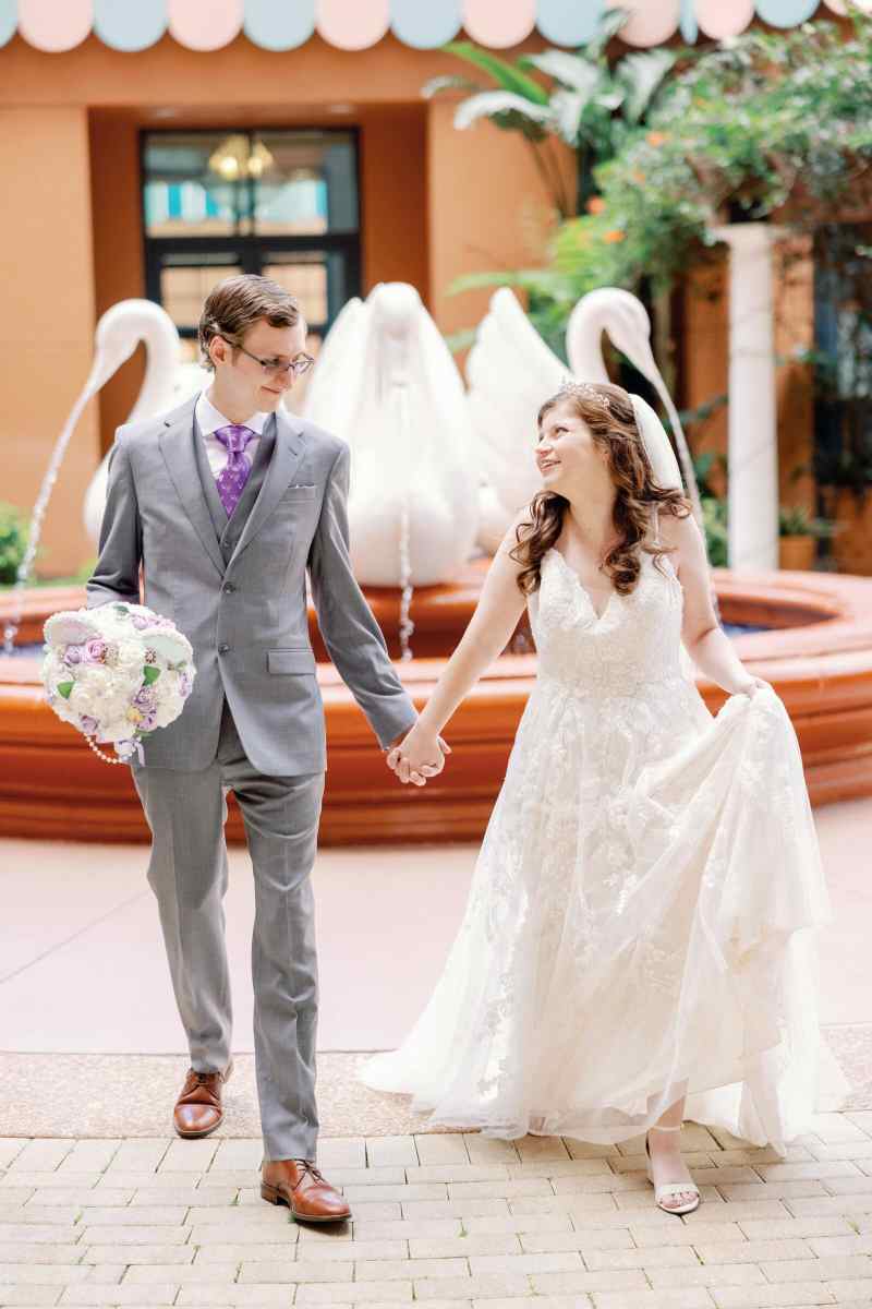 Bride and groom portraits around the WDW Swan and Dolphin Resort