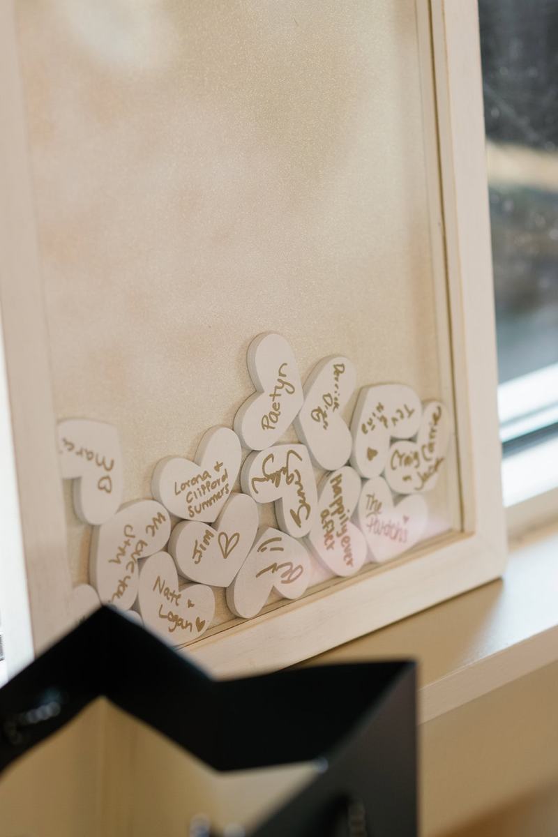 Guest book with wooden hearts