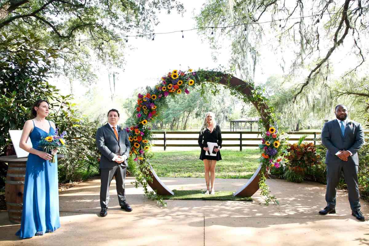 Outdoor garden wedding at BLB Hacienda in Orlando