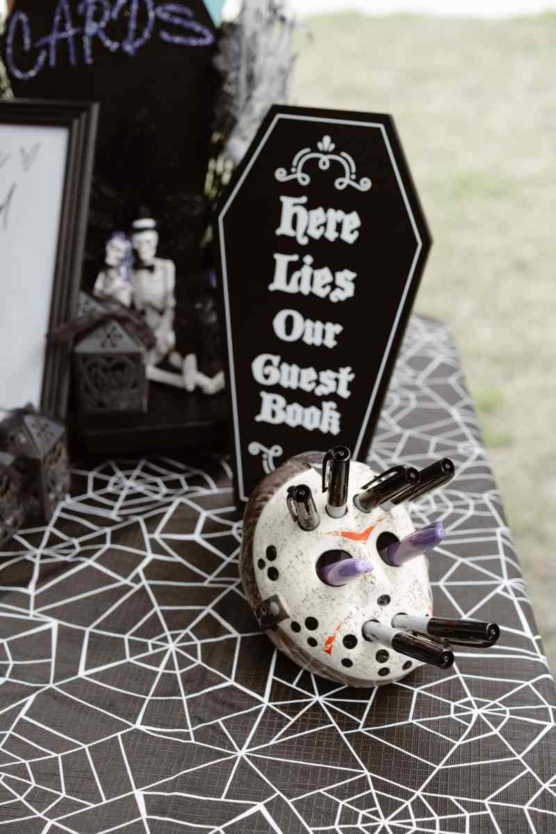Friday the 13th wedding details
