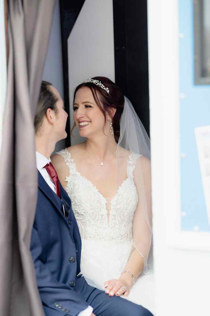 Bride and groom portraits around the WDW Swan and Dolphin Resort