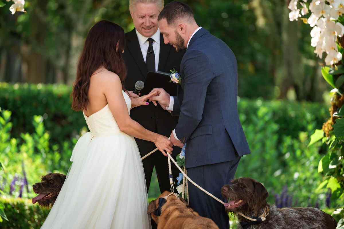 Outdoor wedding in the Hard Rock Hotel's Butterfly Garden