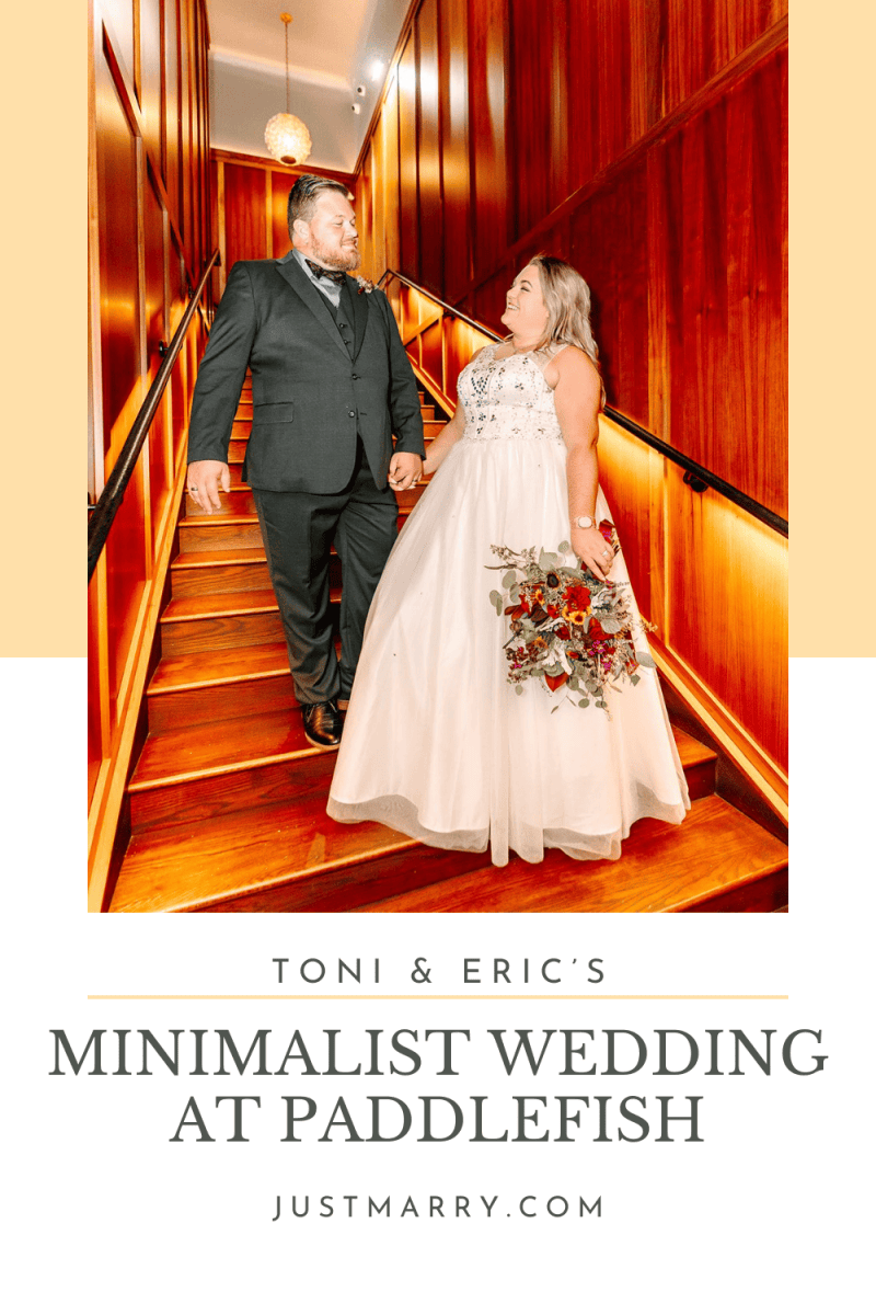 minimalist Paddlefish wedding