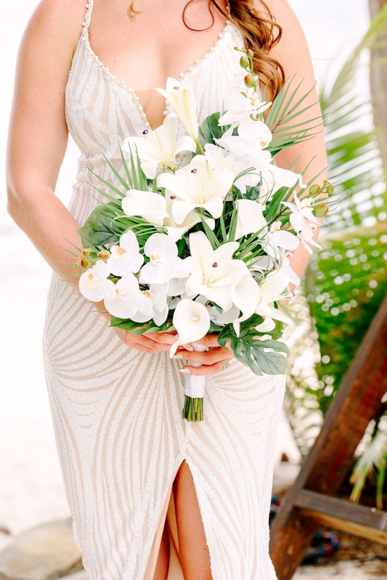 luxury-elopement-bouquet