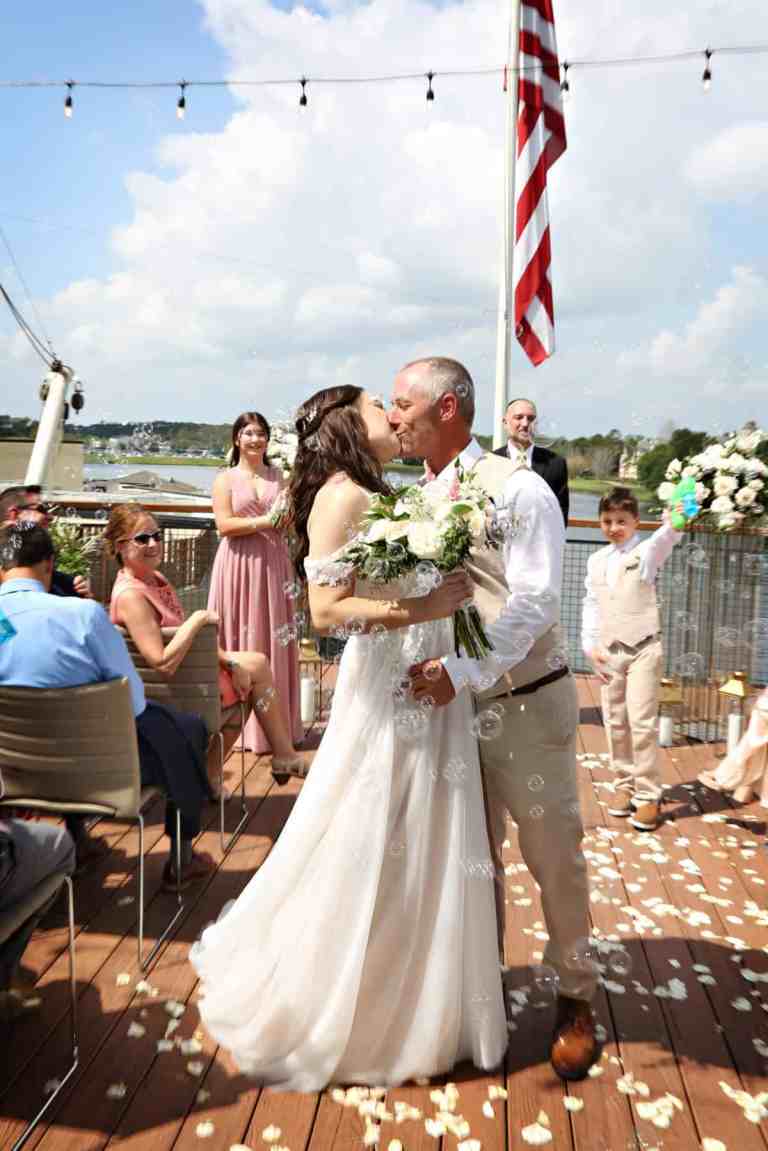 micro-wedding-ceremony-paddlefish