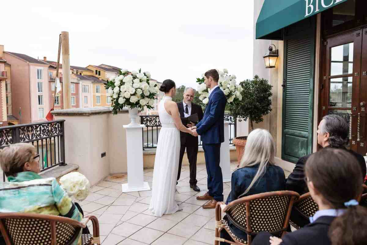 small wedding ceremony at BiCE Restaurant near Universal Studios