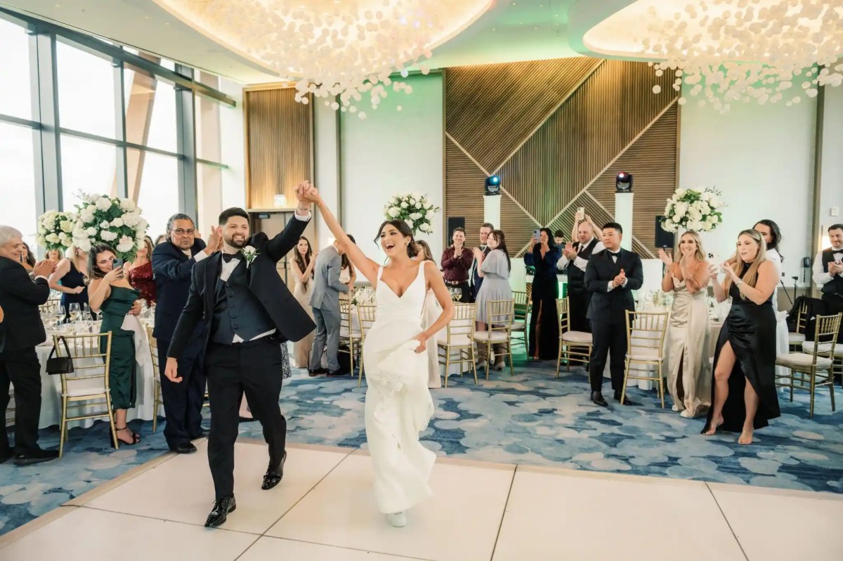 Hotel ballroom wedding reception in Orlando