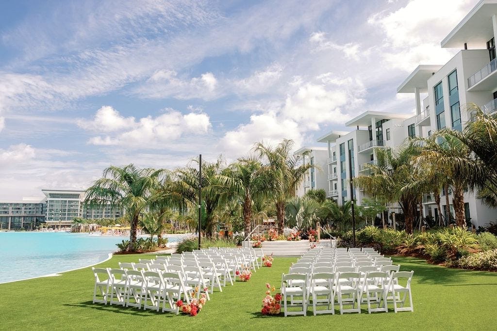 Outdoor waterfront wedding venues in Orlando